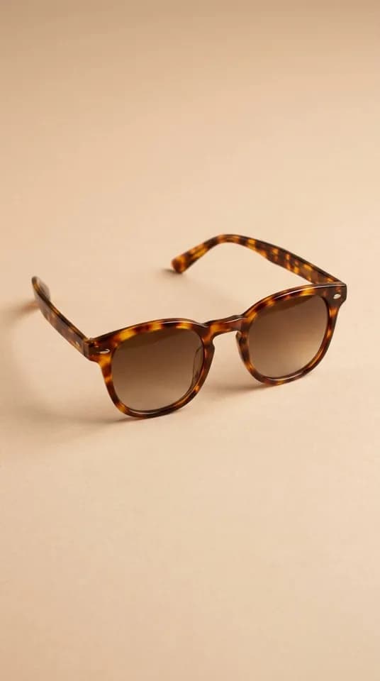 Produktbild: Tortoiseshell Acetate Sunglasses