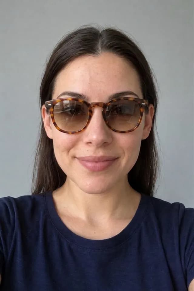 Anprobe-Ergebnis von Aynada für „Tortoiseshell Acetate Sunglasses“